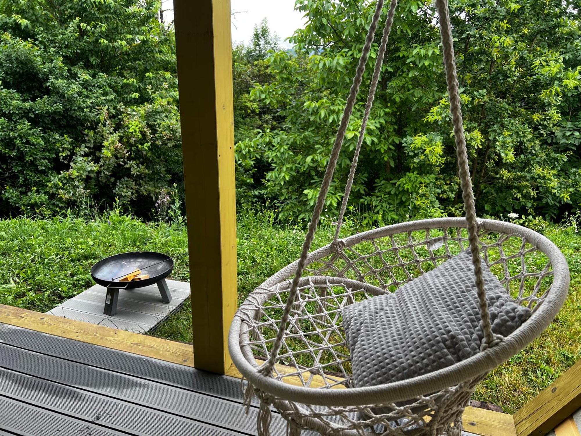 Holiday House Hona Lux Velike Lasce ภายนอก รูปภาพ