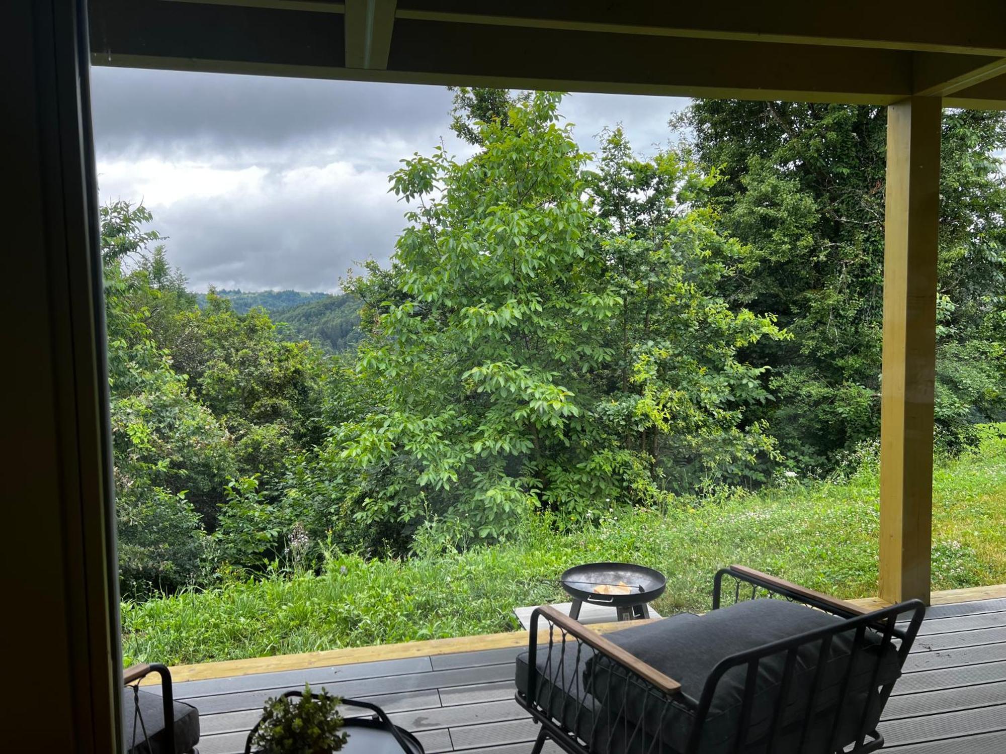 Holiday House Hona Lux Velike Lasce ภายนอก รูปภาพ