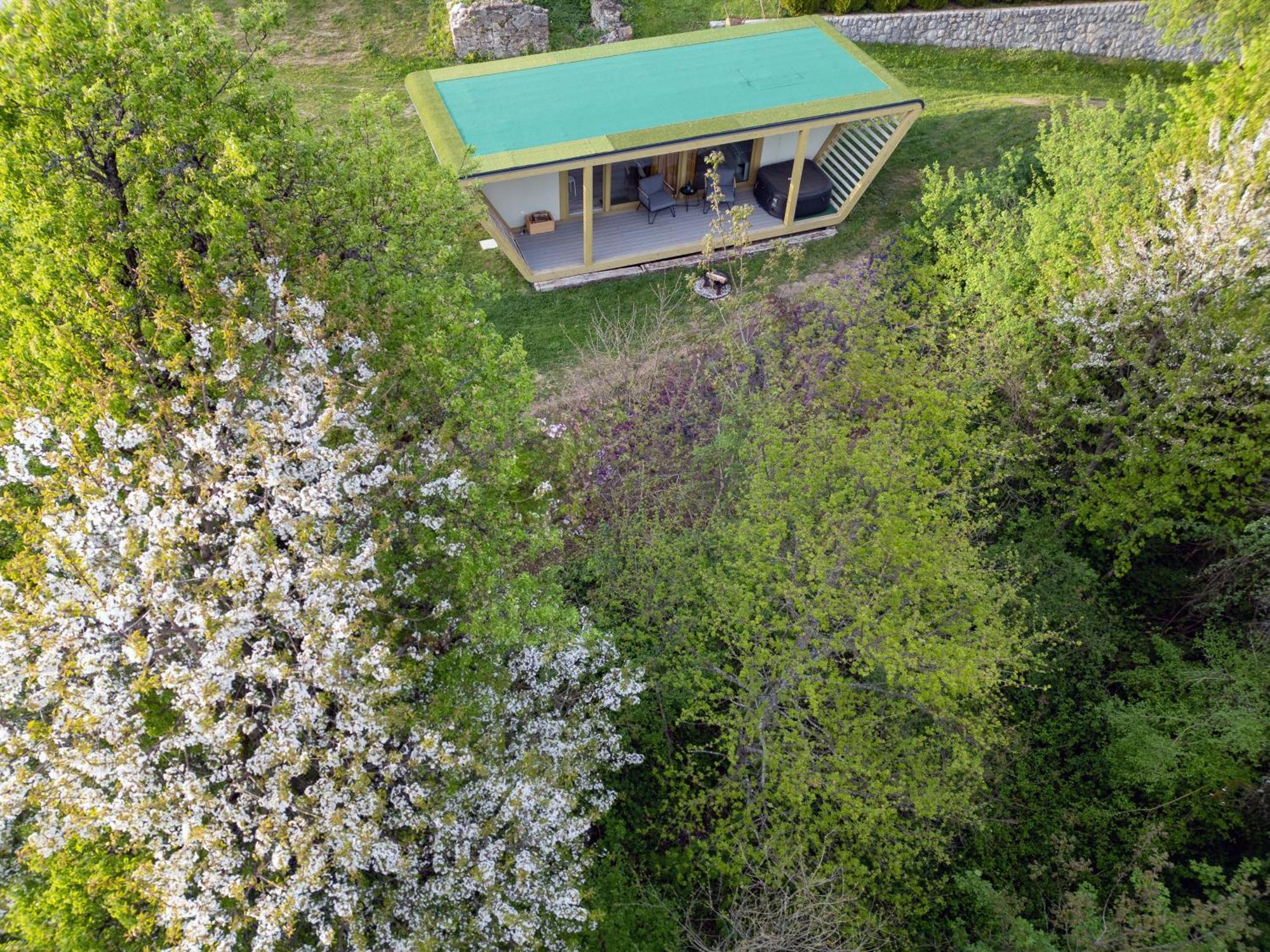 Holiday House Hona Lux Velike Lasce ภายนอก รูปภาพ